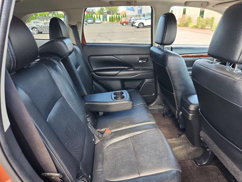 2014 Mitsubishi Outlander მანქანა იყიდება აუქციონზე, vin: JA4AZ3A37EZ008596, აუქციონის ნომერი: 69906156