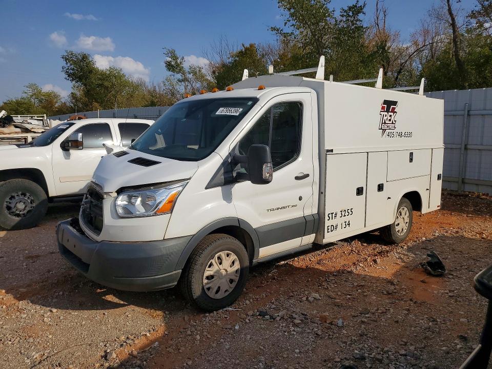 67956396 :رقم المزاد ، 1FDBW5PM2JKA42104 vin ، 2018 Ford Transit مزاد بيع