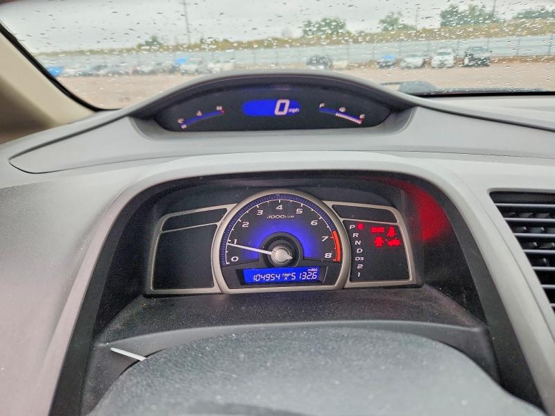 70945906 :رقم المزاد ، 19XFA1F58AE067471 vin ، 2010 Honda Civic مزاد بيع