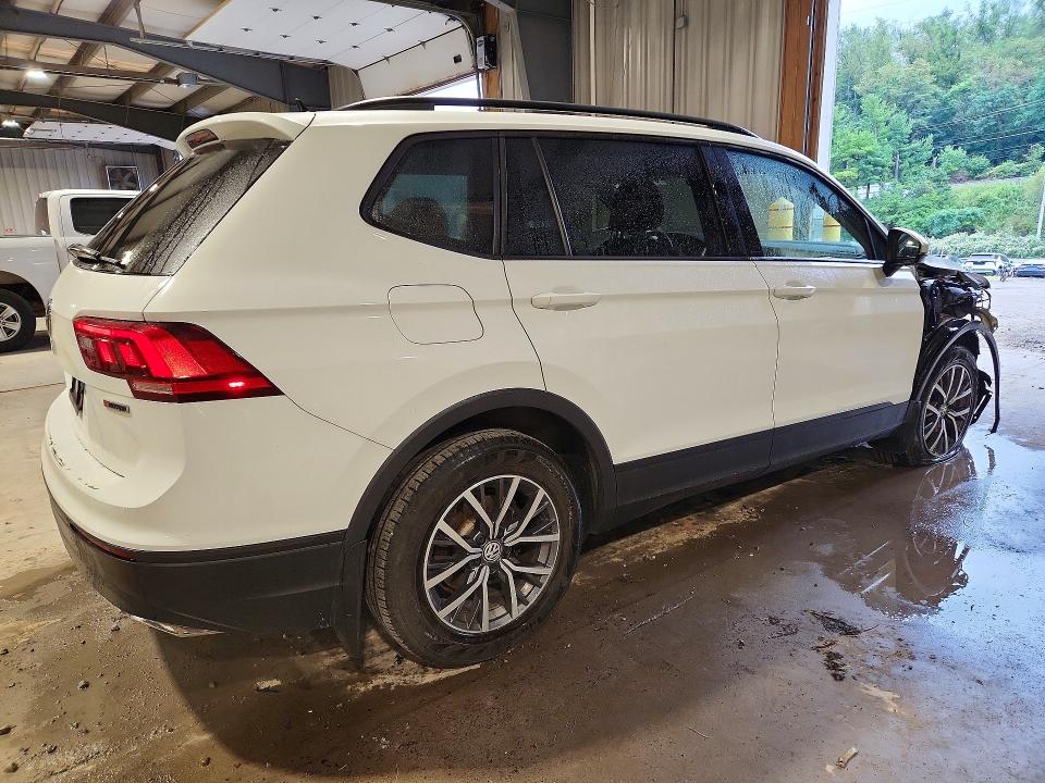 Продажа на аукционе авто 2021 Volkswagen Tiguan, vin: 3VV0B7AX7MM103628, номер лота: 67594326
