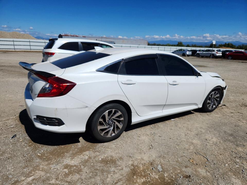 67911596 :رقم المزاد ، 19XFC2F73JE202910 vin ، 2018 Honda Civic مزاد بيع