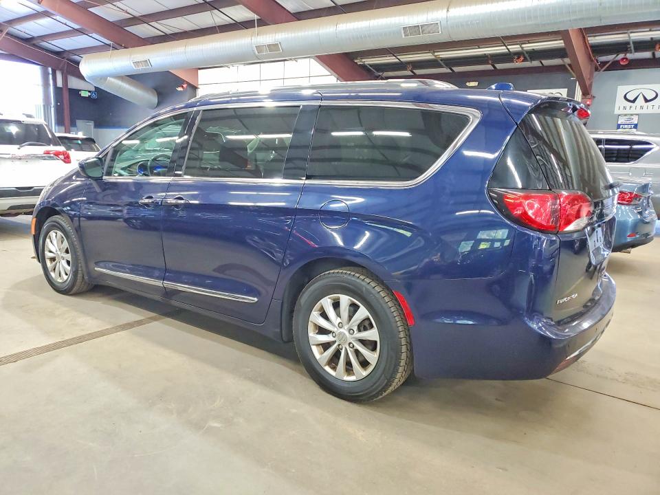 Auction sale of the 2019 Chrysler Pacifica, vin: 2C4RC1BG6KR603543, lot number: 70237596