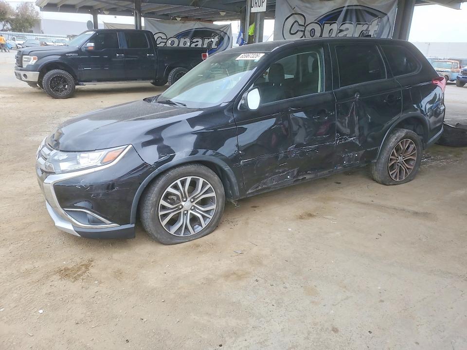 Продаж на аукціоні авто 2018 Mitsubishi Outlander, vin: JA4AZ3A3XJZ043028, номер лоту: 65967326