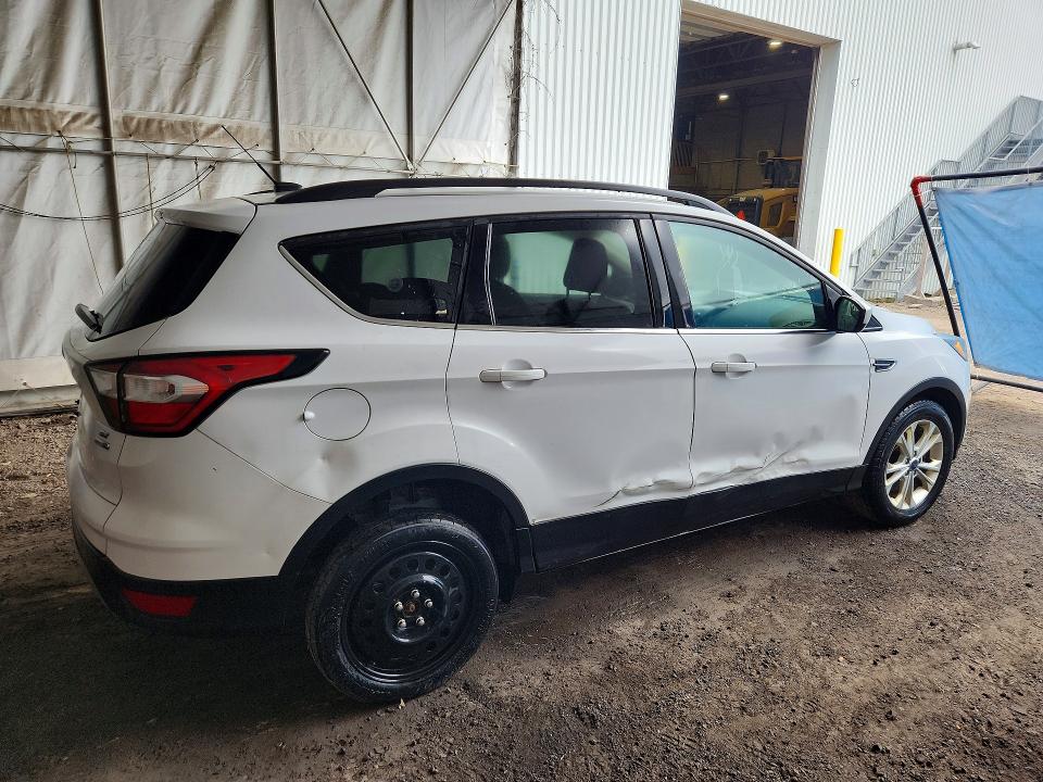 2018 Ford Escape მანქანა იყიდება აუქციონზე, vin: 1FMCU9GD2JUD31229, აუქციონის ნომერი: 70558036