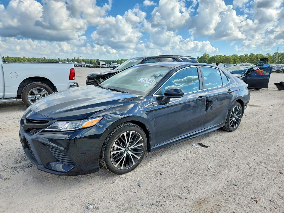 Продаж на аукціоні авто 2020 Toyota Camry, vin: 4T1G11AK5LU300949, номер лоту: 69437326