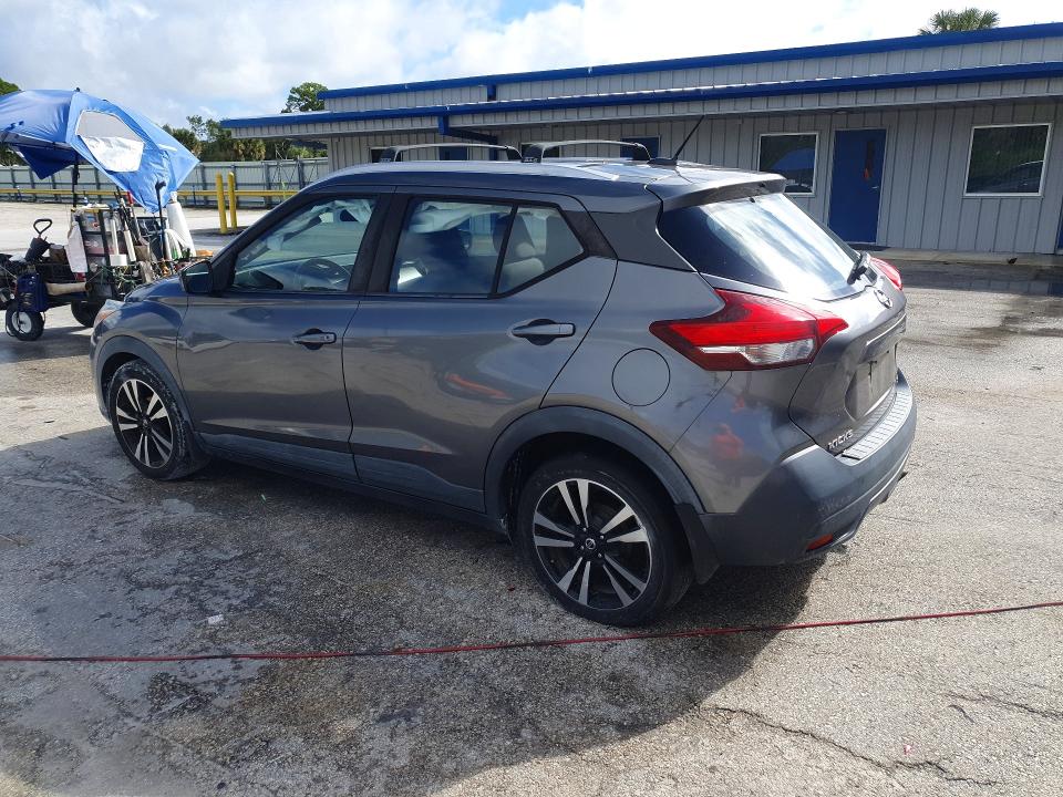 70250266 :رقم المزاد ، 3N1CP5CU5KL507294 vin ، 2019 Nissan Kicks مزاد بيع