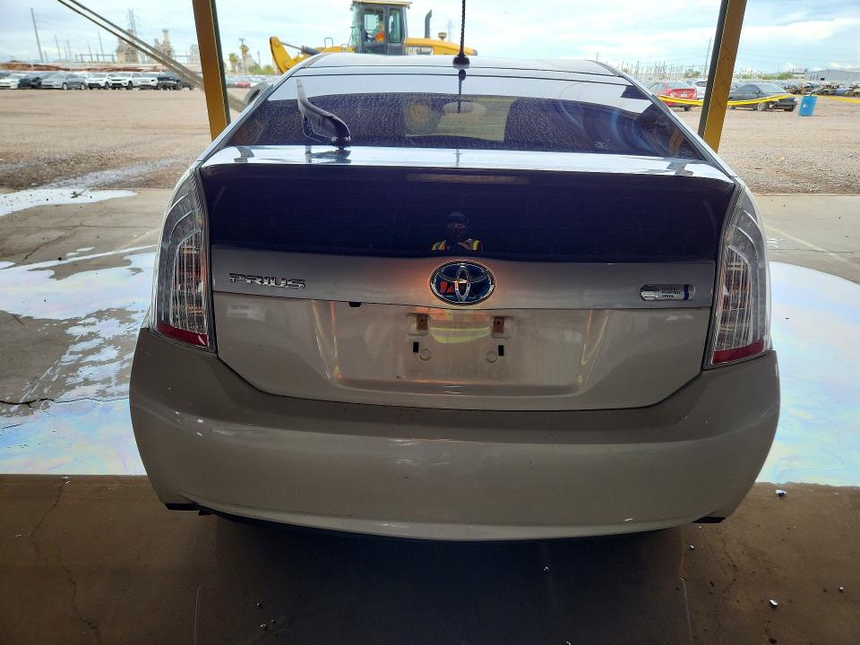 69982966 :رقم المزاد ، JTDKN3DP0F3067188 vin ، 2015 Toyota Prius Plug-in Hybrid مزاد بيع