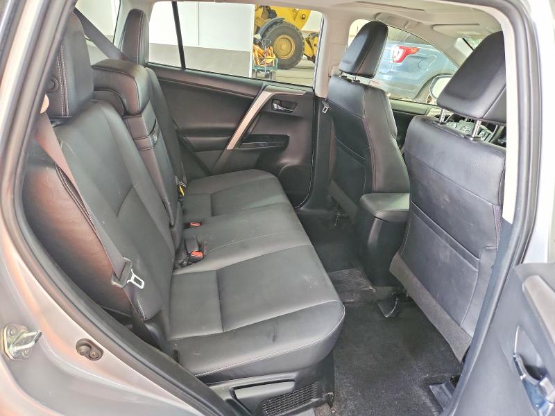 67661636 :رقم المزاد ، JTMDJREV6HD089004 vin ، 2017 Toyota Rav4 Hv مزاد بيع