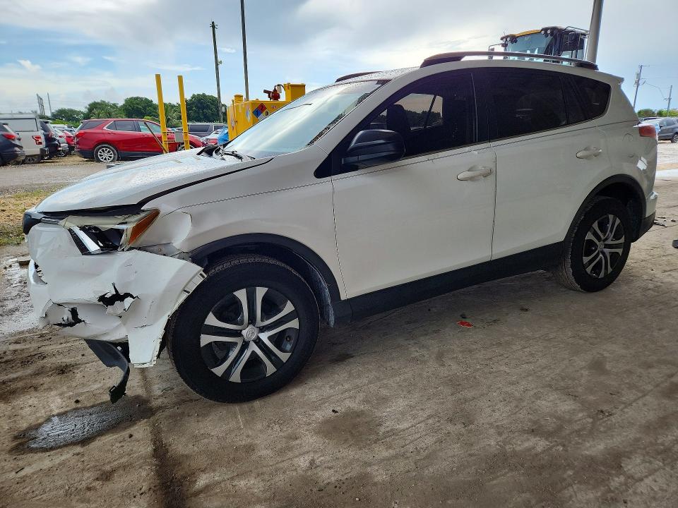 Продажа на аукционе авто 2017 Toyota Rav4, vin: JTMZFREV2HJ703118, номер лота: 68606956