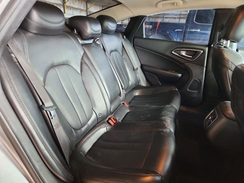 70092146 :رقم المزاد ، 1C3CCCAB8GN178472 vin ، 2016 Chrysler 200 مزاد بيع