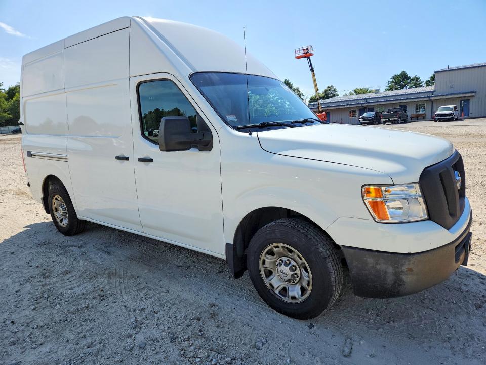 68574196 :رقم المزاد ، 1N6BF0LYXHN809980 vin ، 2017 Nissan Nv مزاد بيع