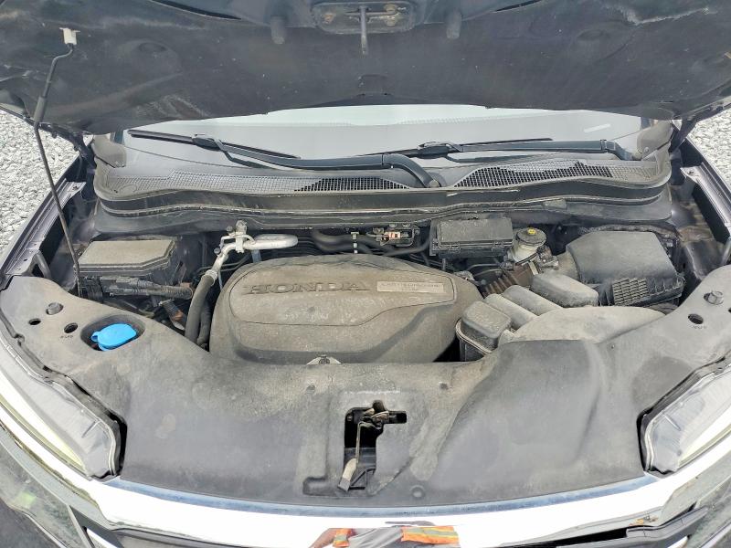 Продаж на аукціоні авто 2018 Honda Pilot, vin: 5FNYF6H30JB071558, номер лоту: 69940926