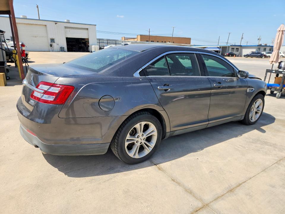 2017 Ford Taurus მანქანა იყიდება აუქციონზე, vin: 1FAHP2E8XHG125783, აუქციონის ნომერი: 68537446