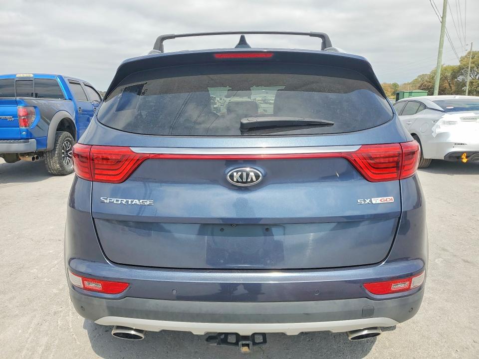 70028956 :رقم المزاد ، KNDPRCA61H7245014 vin ، 2017 Kia Sportage مزاد بيع