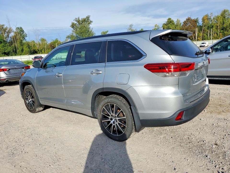 67756086 :رقم المزاد ، 5TDJZRFHXHS470783 vin ، 2017 Toyota Highlander مزاد بيع