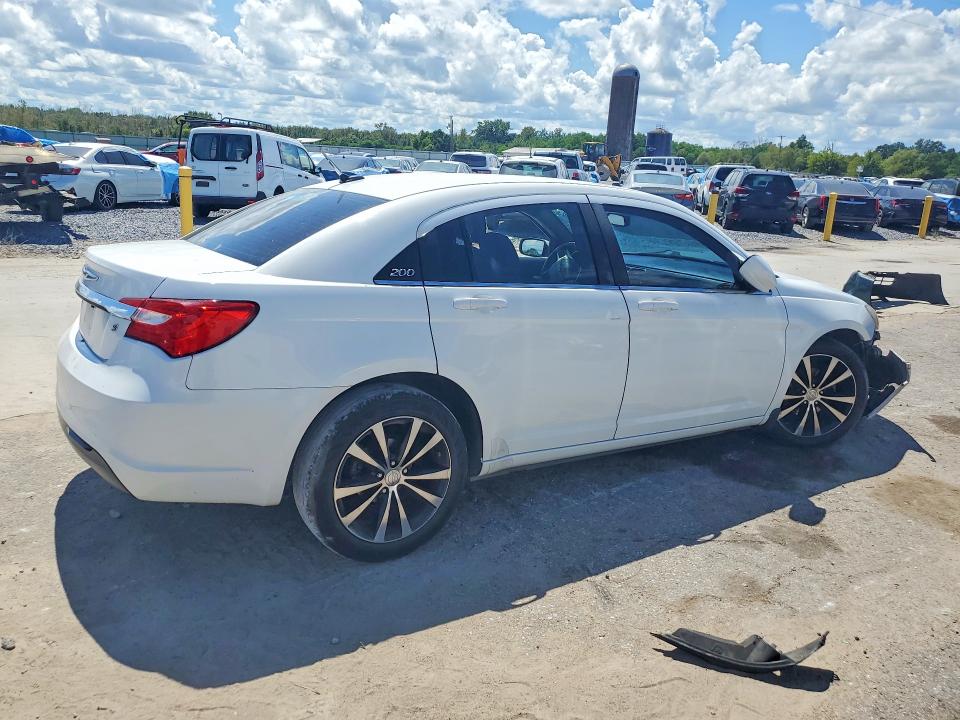 2013 Chrysler 200 მანქანა იყიდება აუქციონზე, vin: 1C3CCBBB2DN545905, აუქციონის ნომერი: 68211156