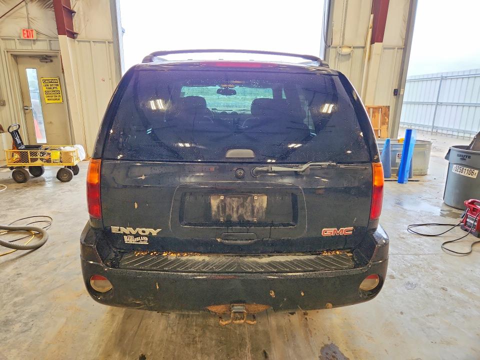 68246996 :رقم المزاد ، 1GKDT13S252292228 vin ، 2005 Gmc Envoy مزاد بيع