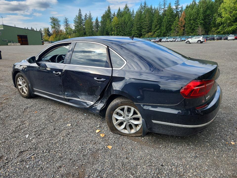Продажа на аукционе авто 2017 Volkswagen Passat, vin: 1VWAT7A3XHC008448, номер лота: 69997536