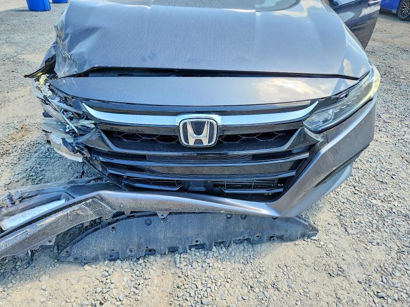 Продажа на аукционе авто 2018 Honda Accord, vin: 1HGCV1F5XJA142747, номер лота: 67023096
