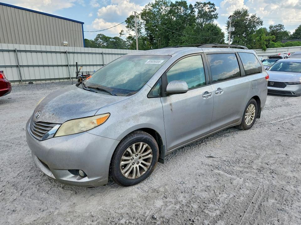 2012 Toyota Sienna მანქანა იყიდება აუქციონზე, vin: 5TDYK3DC4CS219841, აუქციონის ნომერი: 69909086