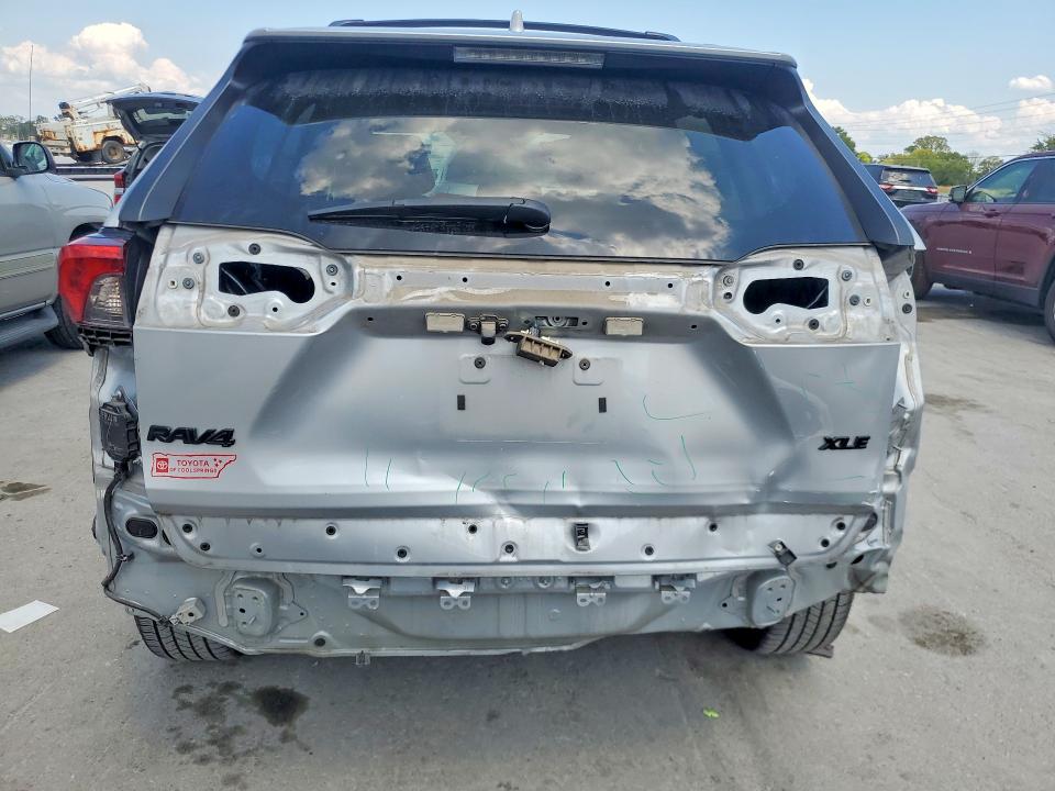2021 Toyota Rav4 მანქანა იყიდება აუქციონზე, vin: 2T3C1RFV5MW172009, აუქციონის ნომერი: 67601576
