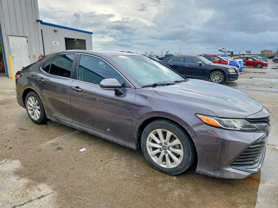 2019 Toyota Camry მანქანა იყიდება აუქციონზე, vin: 4T1B11HK2KU752145, აუქციონის ნომერი: 67707306