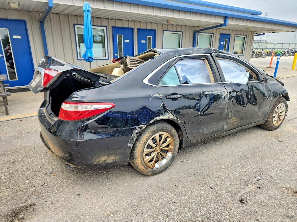 69895146 :رقم المزاد ، 4T4BF1FK4GR564356 vin ، 2016 Toyota Camry مزاد بيع