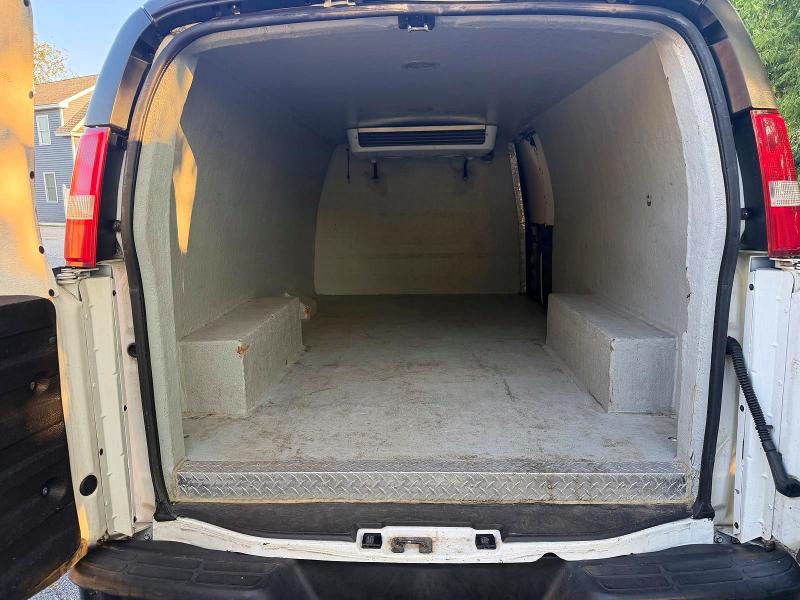 68147586 :رقم المزاد ، 1GTZ7HFG5H1107864 vin ، 2017 Gmc Savana مزاد بيع