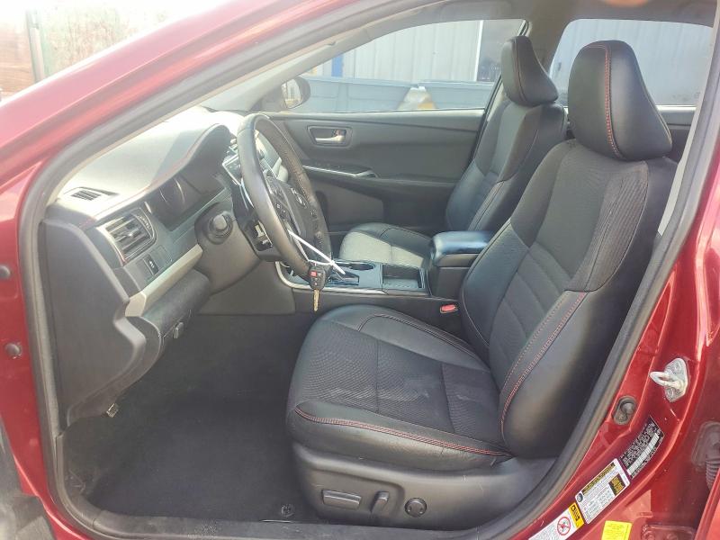 70514286 :رقم المزاد ، 4T1BF1FK4HU730824 vin ، 2017 Toyota Camry مزاد بيع