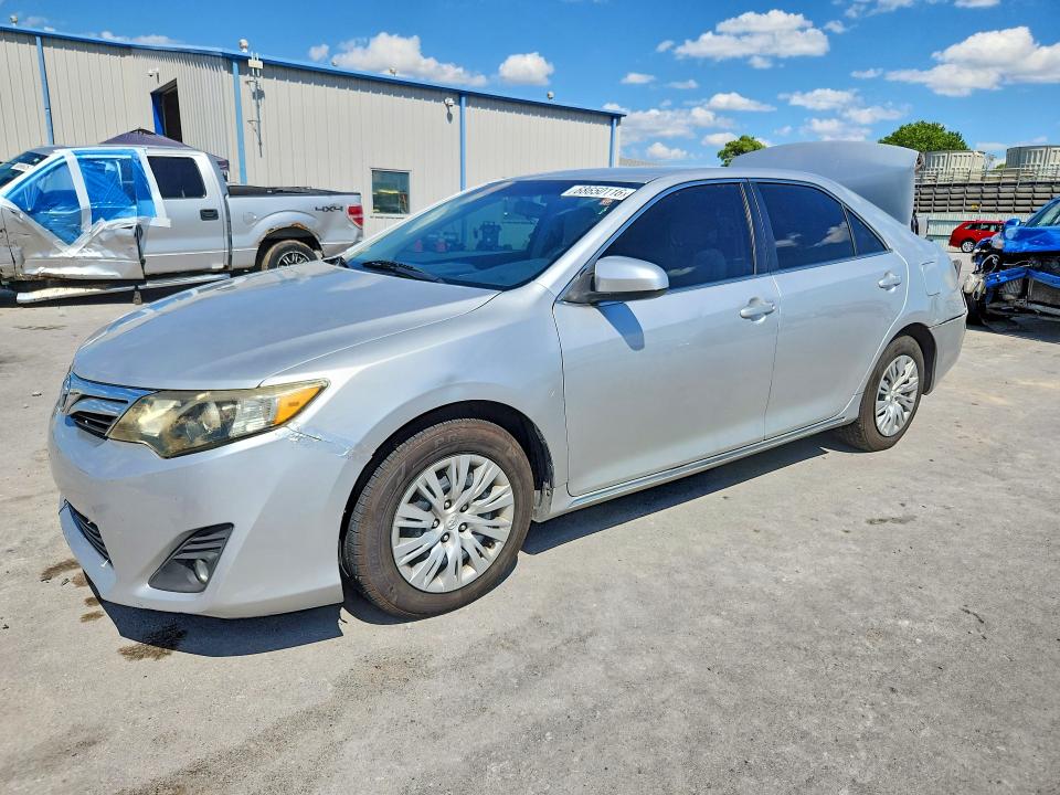 68650116 :رقم المزاد ، 4T1BF1FK7CU104399 vin ، 2012 Toyota Camry مزاد بيع