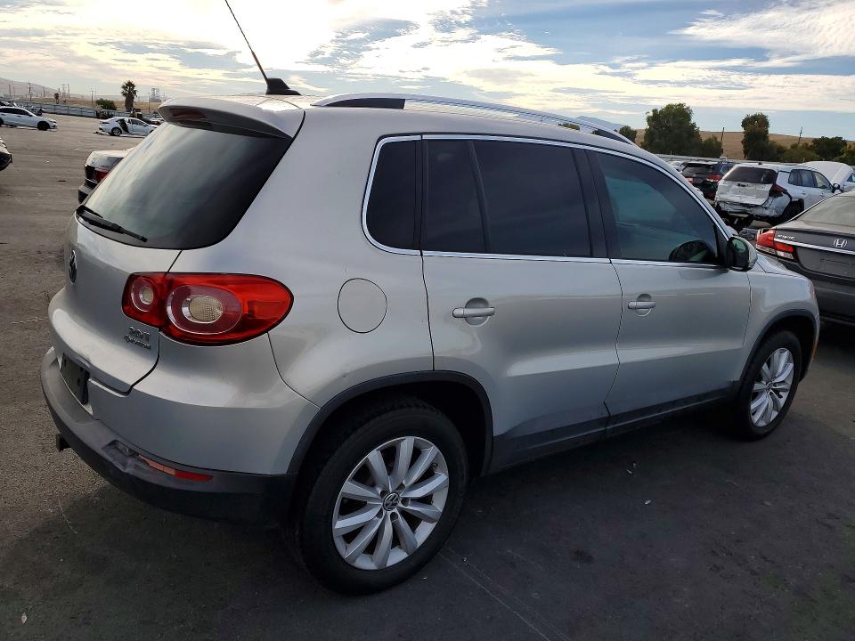 Продажа на аукционе авто 2011 Volkswagen Tiguan, vin: WVGBV7AX9BW538531, номер лота: 68327506