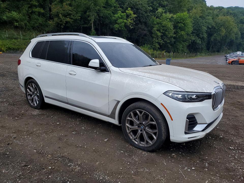 69518446 :رقم المزاد ، 5UXCW2C02N9L92158 vin ، 2022 Bmw X7 مزاد بيع