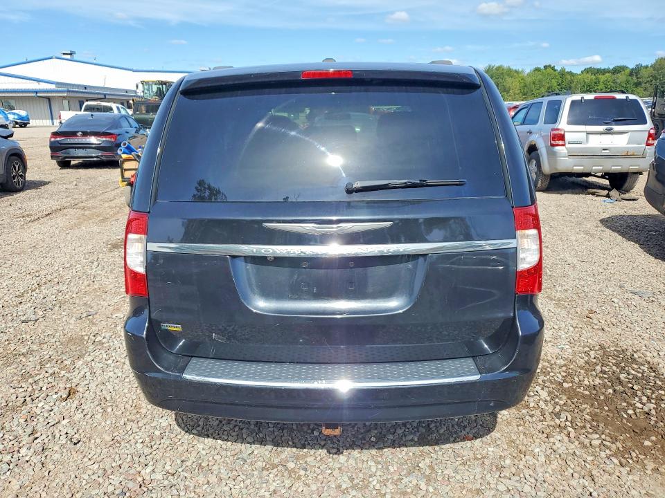 2015 Chrysler Town & Country მანქანა იყიდება აუქციონზე, vin: 2C4RC1BG8FR710941, აუქციონის ნომერი: 69723816