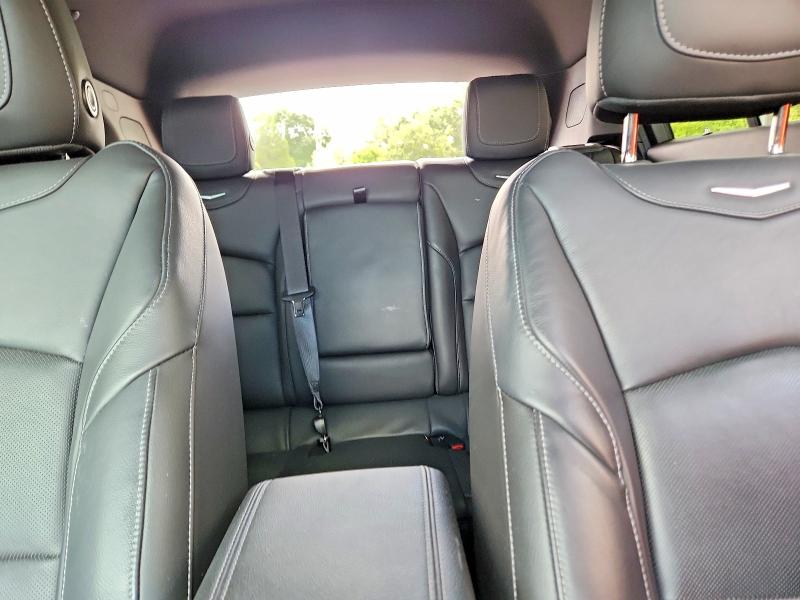 67832526 :رقم المزاد ، 1GYFZDR44KF215923 vin ، 2019 Cadillac Xt4 مزاد بيع