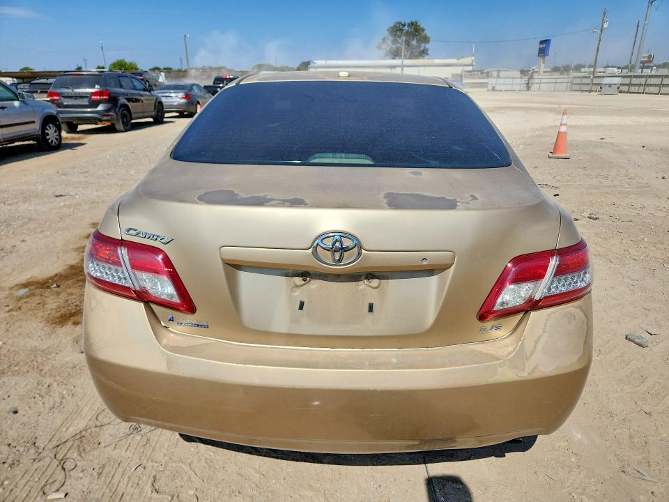 Aukcja sprzedaży 2011 Toyota Camry, vin: 4T1BF3EK3BU703554, numer aukcji: 68173876