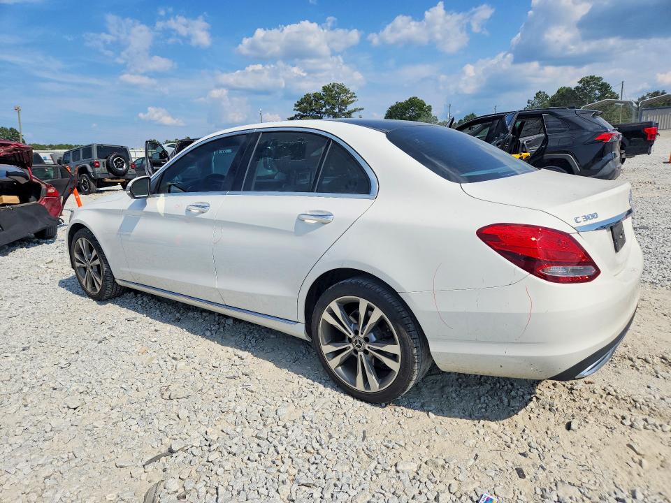 67455036 :رقم المزاد ، 55SWF4JB7HU214365 vin ، 2017 Mercedes-benz C مزاد بيع