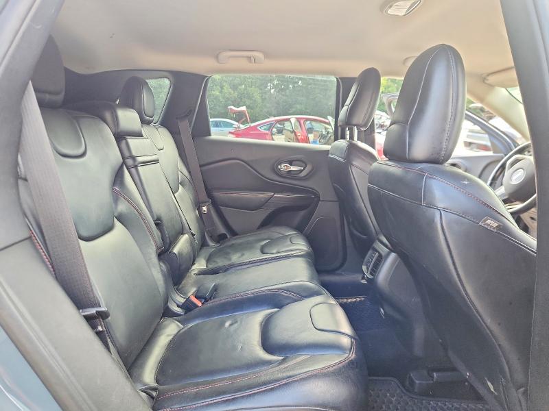 69587156 :رقم المزاد ، 1C4PJMBS6EW240093 vin ، 2014 Jeep Cherokee مزاد بيع