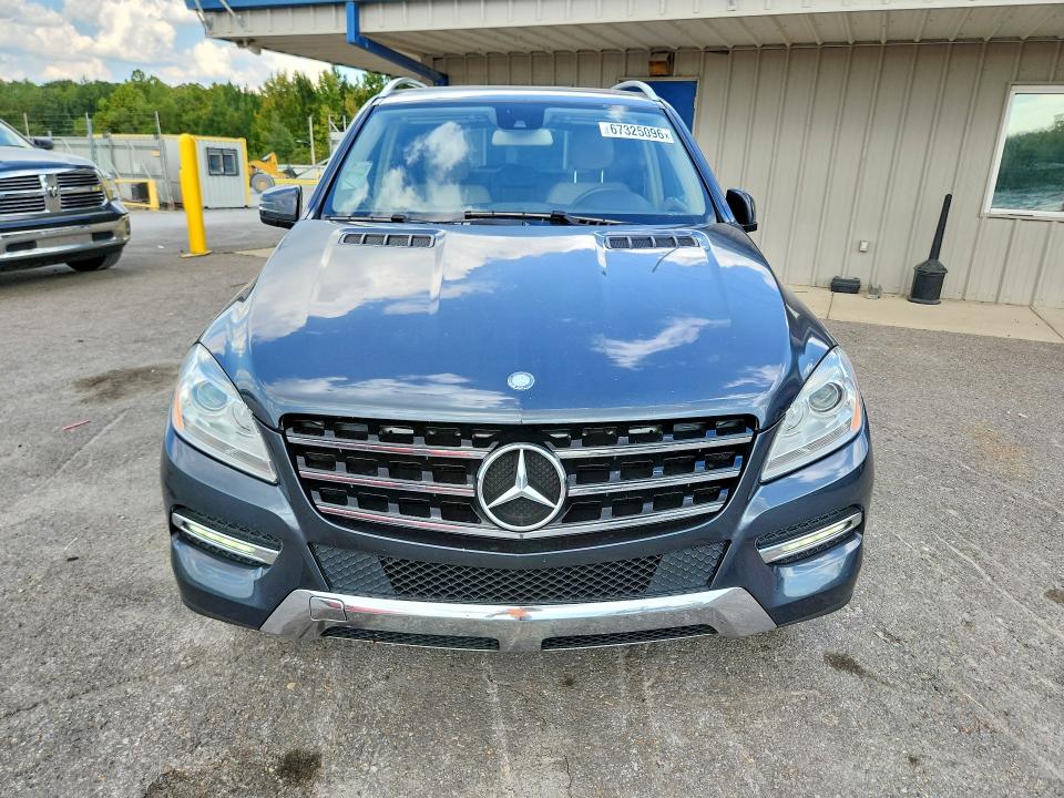 2015 Mercedes-benz Ml მანქანა იყიდება აუქციონზე, vin: 4JGDA5JB9FA505819, აუქციონის ნომერი: 67325096