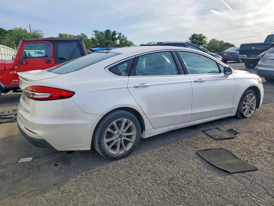 Продаж на аукціоні авто 2019 Ford Fusion, vin: 3FA6P0SU2KR192763, номер лоту: 70104636