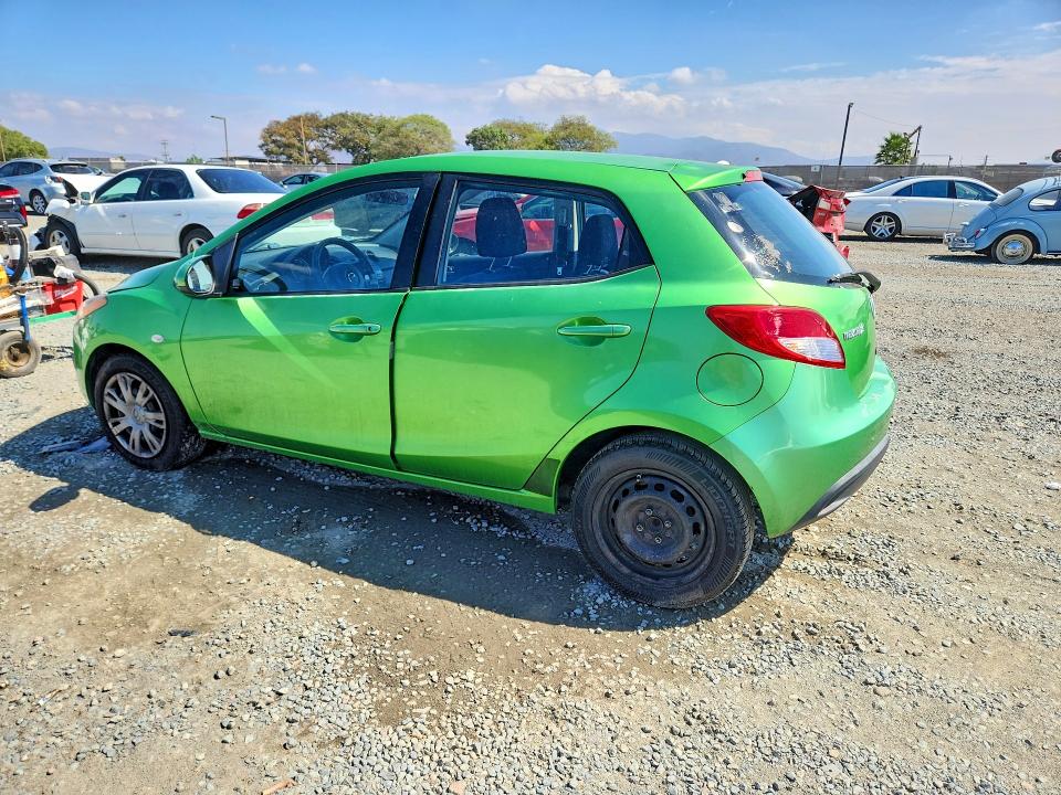 2012 Mazda Mazda2 მანქანა იყიდება აუქციონზე, vin: JM1DE1KZ2C0138146, აუქციონის ნომერი: 70858056