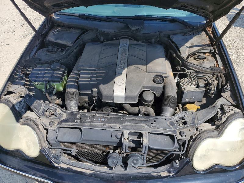 2004 Mercedes-benz C მანქანა იყიდება აუქციონზე, vin: WDBRF61J24A564389, აუქციონის ნომერი: 67874726