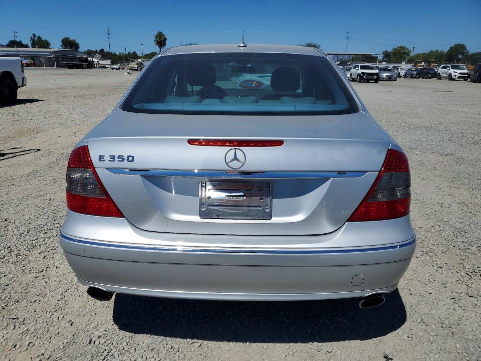67463326 :رقم المزاد ، WDBUF56X08B229567 vin ، 2008 Mercedes-benz E مزاد بيع