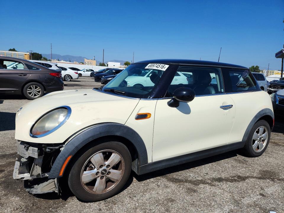 Продаж на аукціоні авто 2016 Mini Cooper, vin: WMWXP5C52G2D14777, номер лоту: 68974516