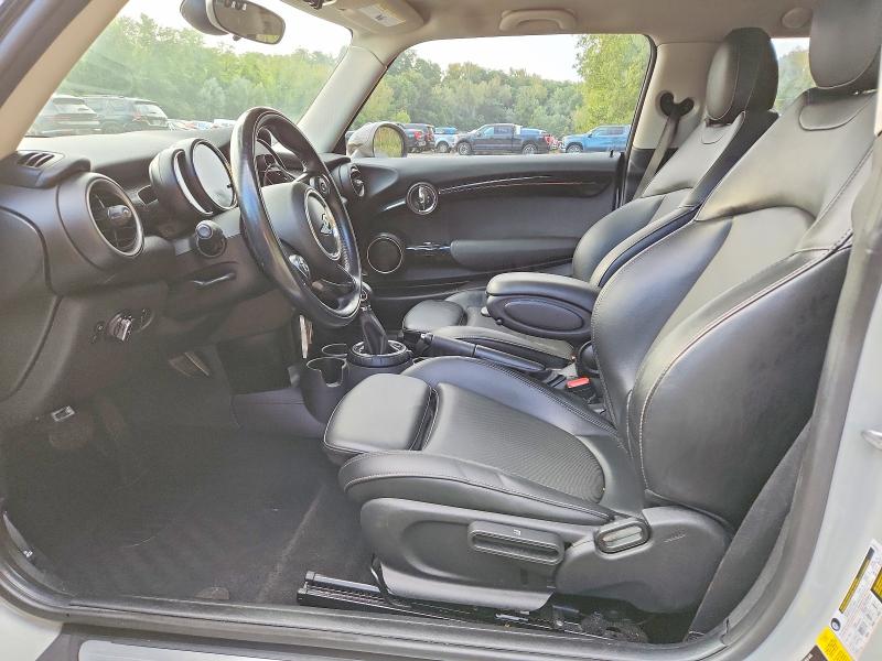 Продажа на аукционе авто 2015 Mini Cooper, vin: WMWXP7C58F2A39586, номер лота: 69973636
