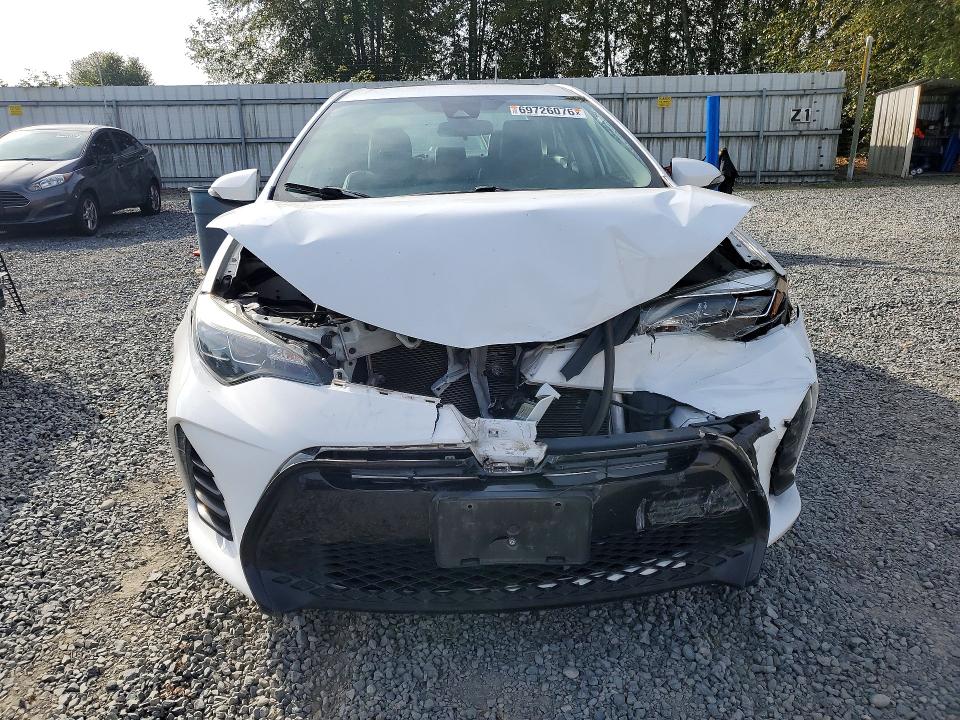 Продаж на аукціоні авто 2018 Toyota Corolla, vin: 2T1BURHE9JC984127, номер лоту: 69726076