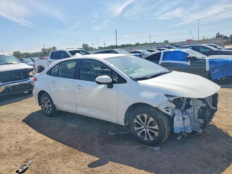 Продажа на аукционе авто 2022 Toyota Corolla, vin: JTDEAMDE8NJ042711, номер лота: 68037866