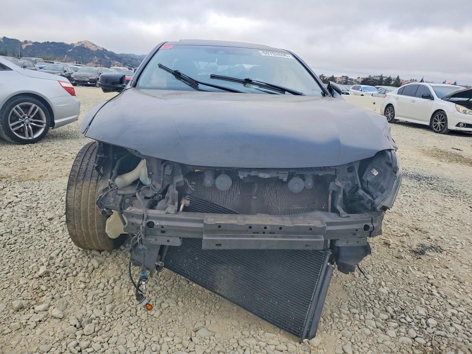 2013 Honda Accord მანქანა იყიდება აუქციონზე, vin: 1HGCT1B86DA006075, აუქციონის ნომერი: 69702696