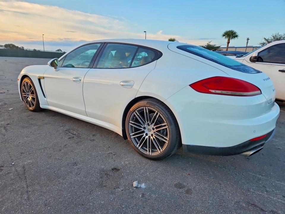 Продажа на аукционе авто 2015 Porsche Panamera, vin: WP0AA2A75FL004562, номер лота: 69452076