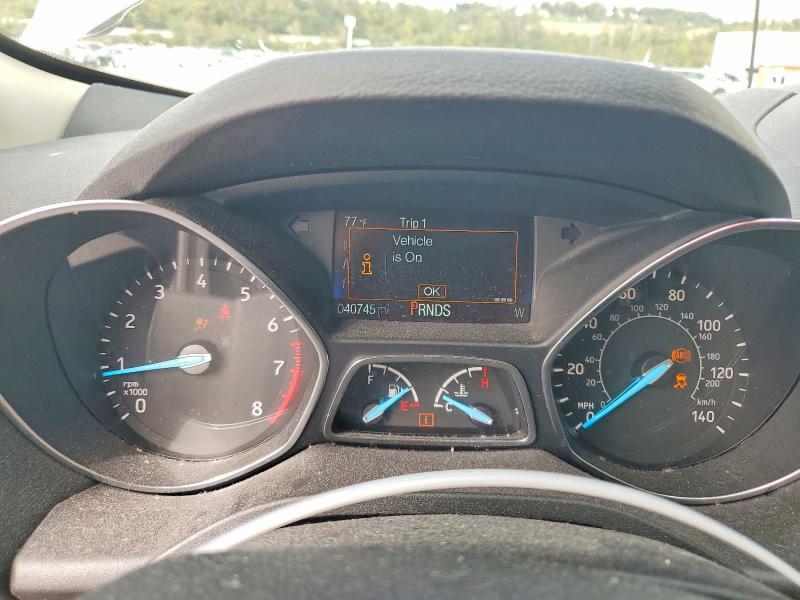 2018 Ford Escape მანქანა იყიდება აუქციონზე, vin: 1FMCU0F70JUB69690, აუქციონის ნომერი: 69899286