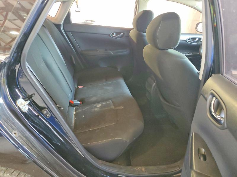 68918636 :رقم المزاد ، 3N1AB7AP4KY370138 vin ، 2019 Nissan Sentra مزاد بيع
